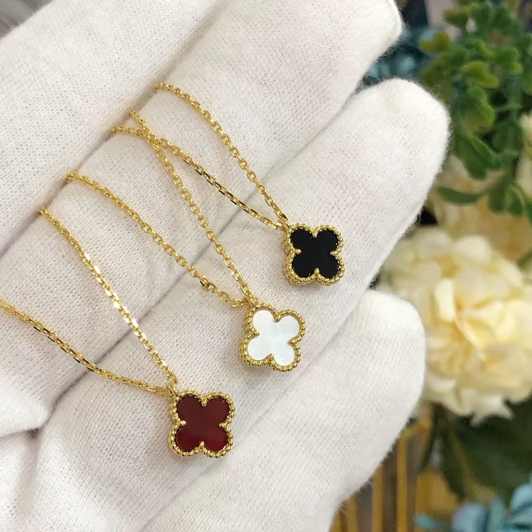 Replica Van Cleef & Arpels Sweet Alhambra Pendant Necklace - Mini