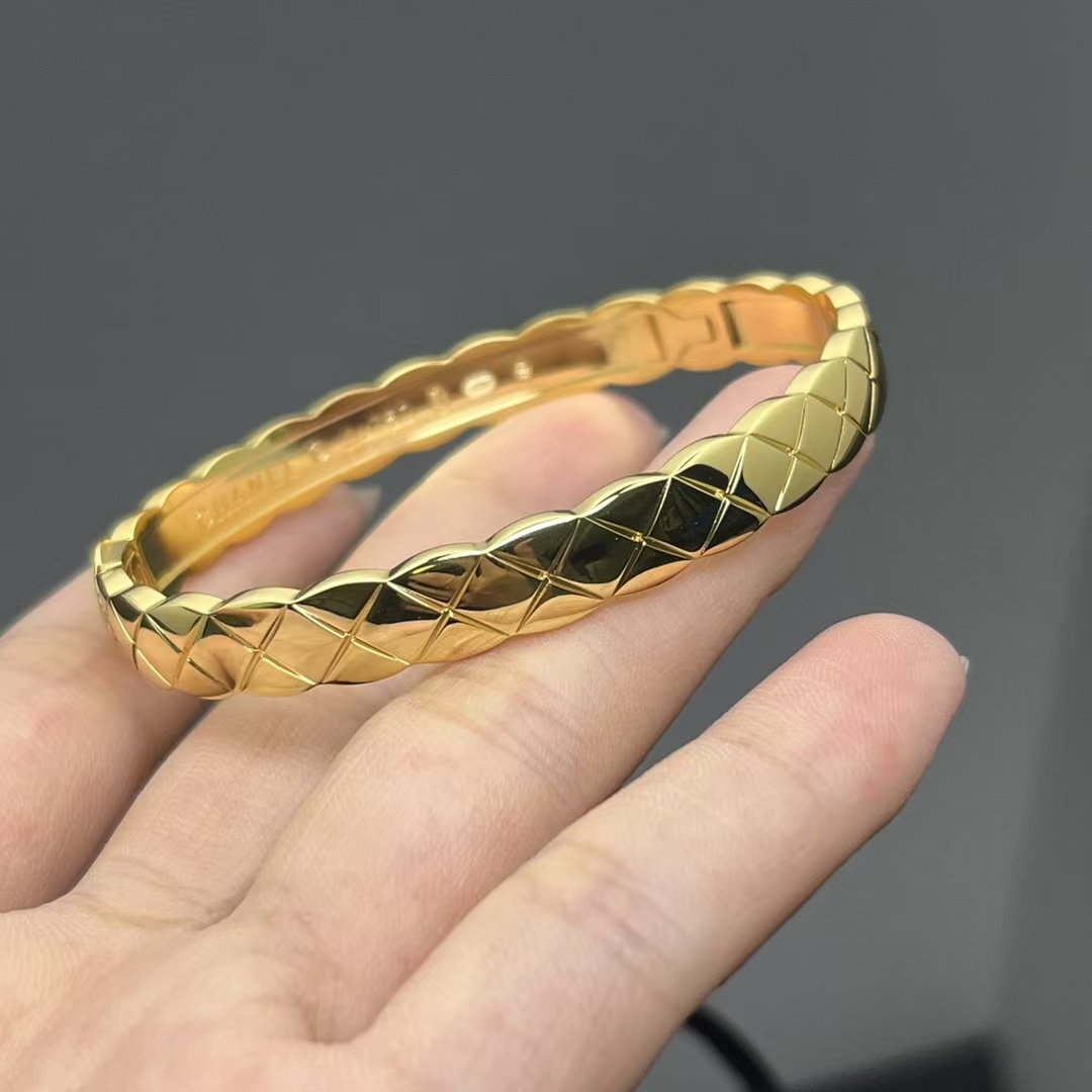 Replica Chanel Coco Crush Bangle Bracelet