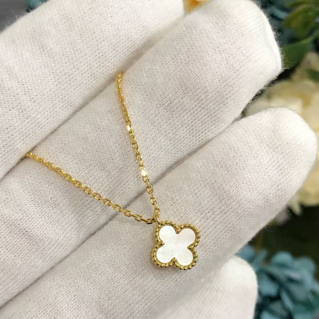 Replica Van Cleef & Arpels Sweet Alhambra Pendant Necklace - Mini