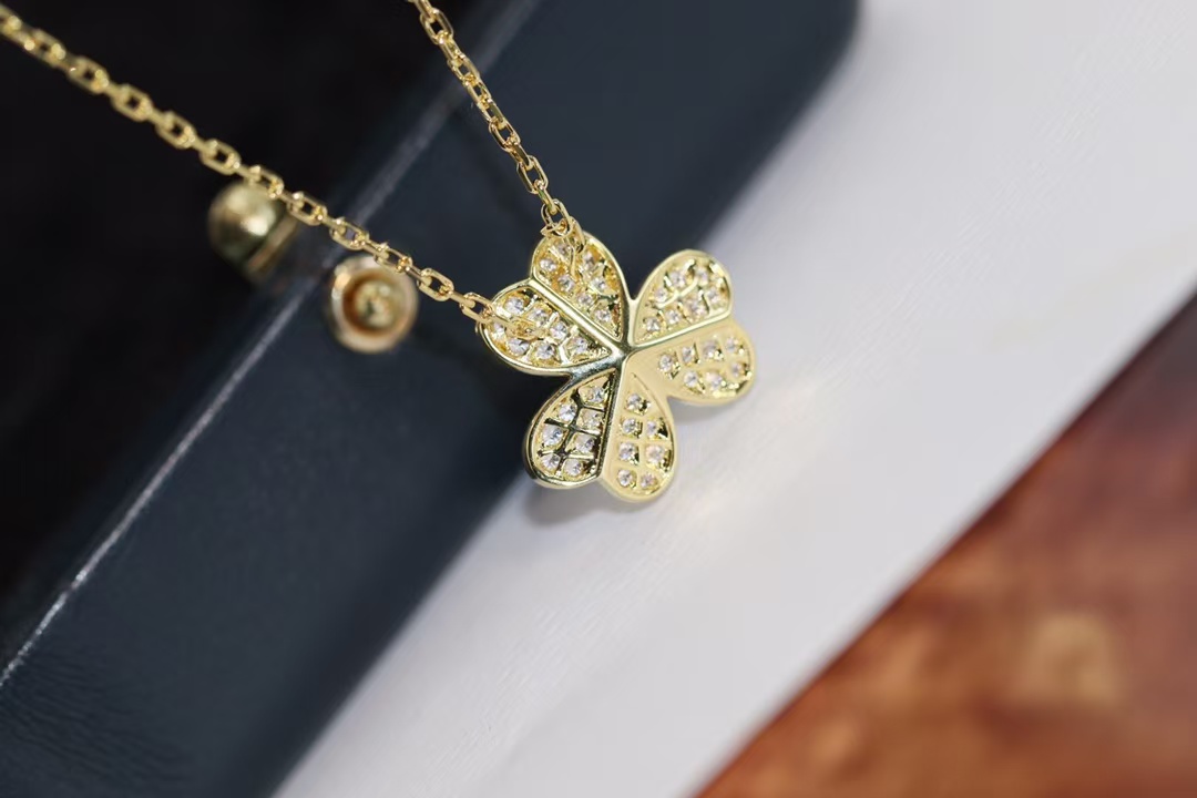 Replica Van Cleef & Arpels Frivole Pendant Necklace - Mini