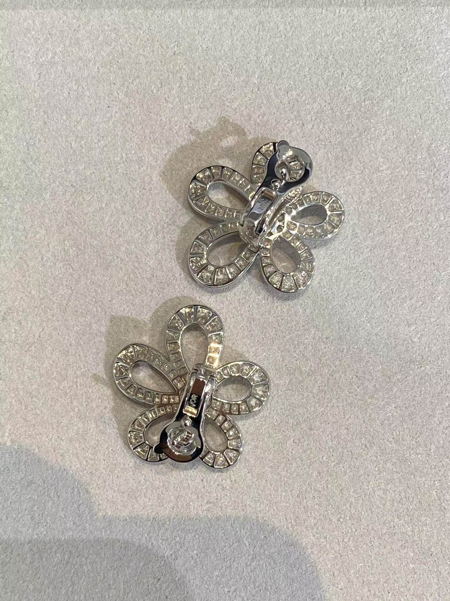 Replica Van Cleef & Arpels Flowerlace Earrings