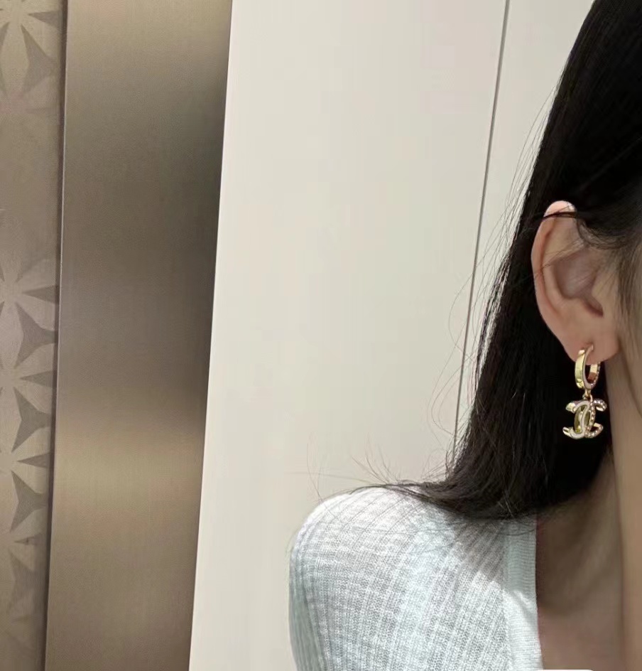 Replica Chanel Half Enamel Half Diamond Double C Earrings