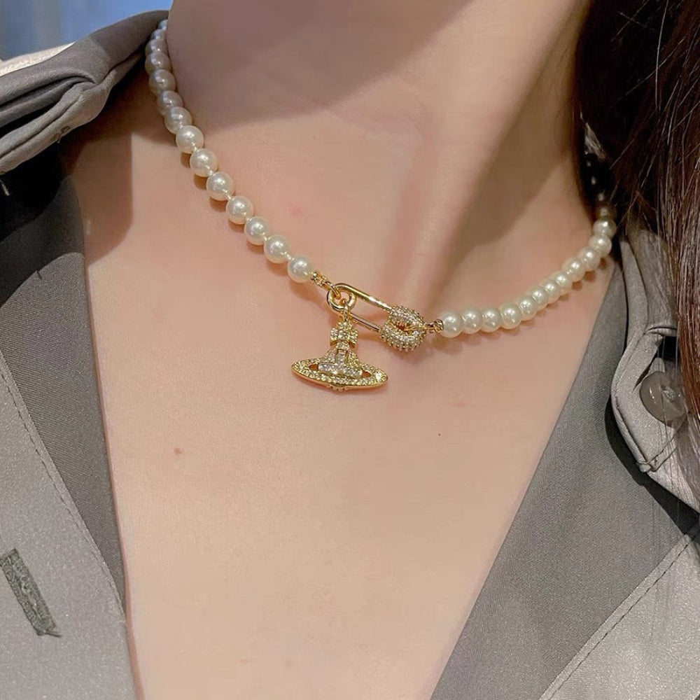 Replica Vivienne Westwood Paperclip Saturn Pearl Necklace