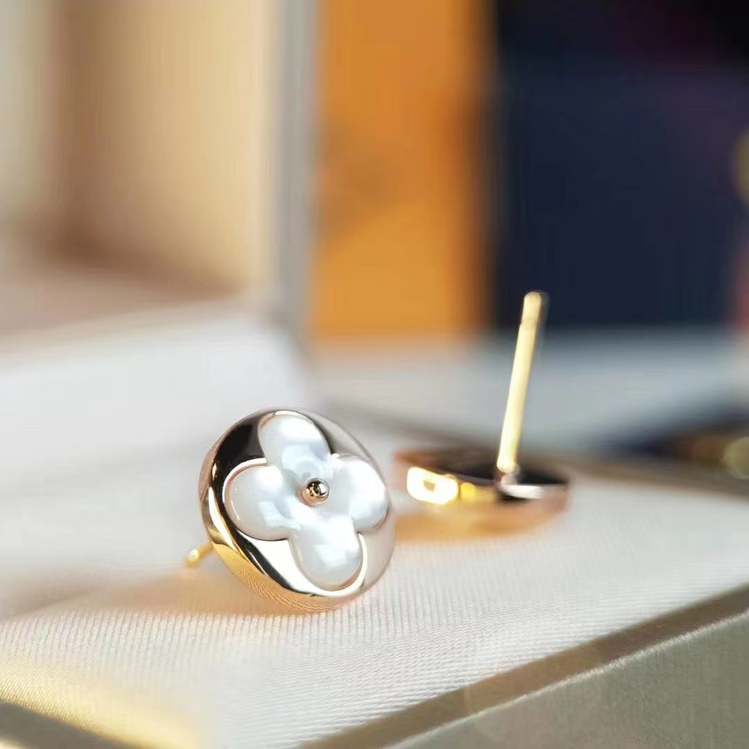 Replica Louis Vuitton Color Blossom Sun Ear Stud Earrings