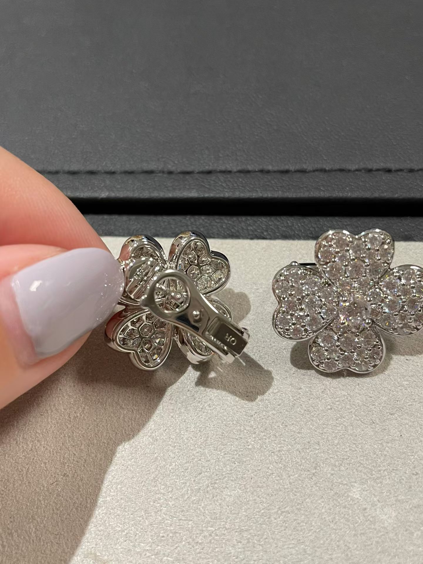 Replica Van Cleef & Arpels Cosmos Earrings - Small