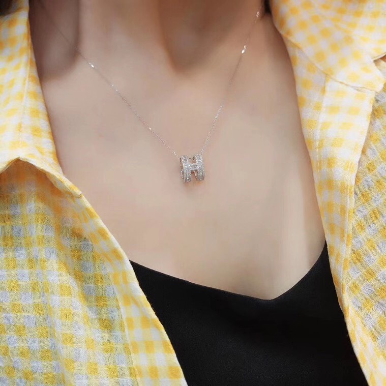 Replica Hermes Diamond Paved H Pendant Necklace