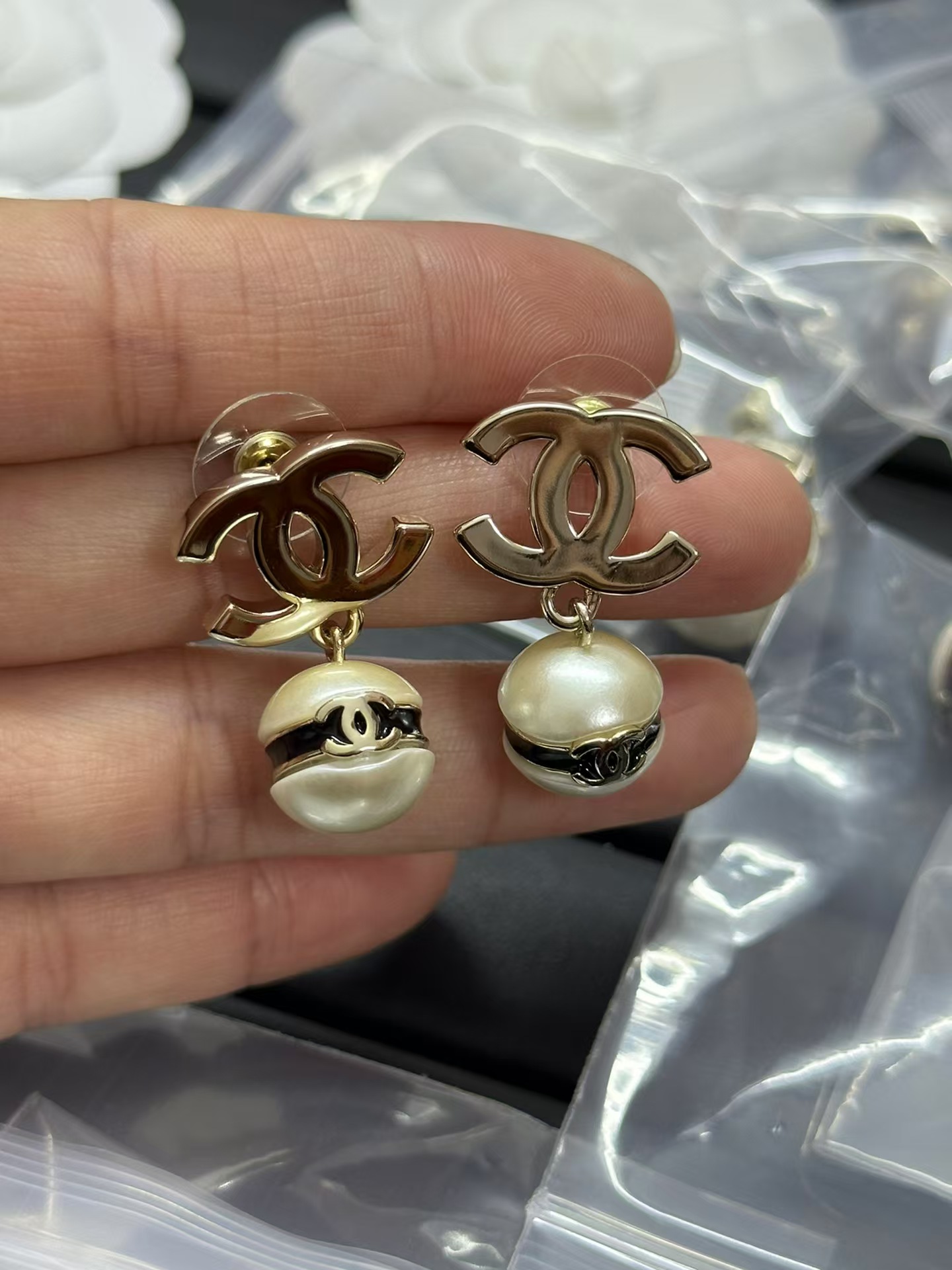 Replica Chanel Polish Double C with Pearl Dangle Earrings