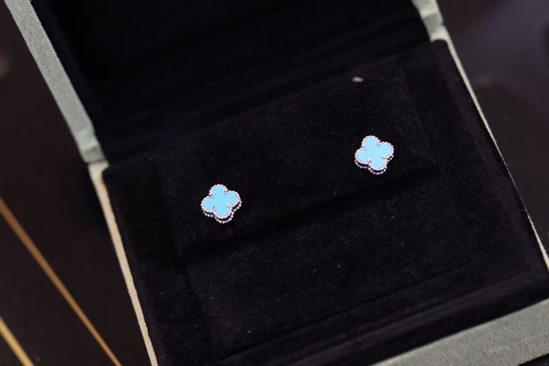 Replica Van Cleef & Arpels Sweet Alhambra Earstuds Earring - Mini