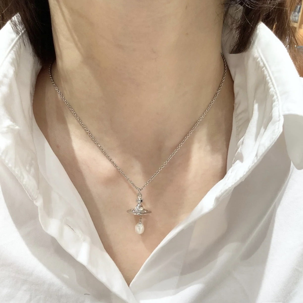 Replica Vivienne Westwood Teardrop Saturn Necklace