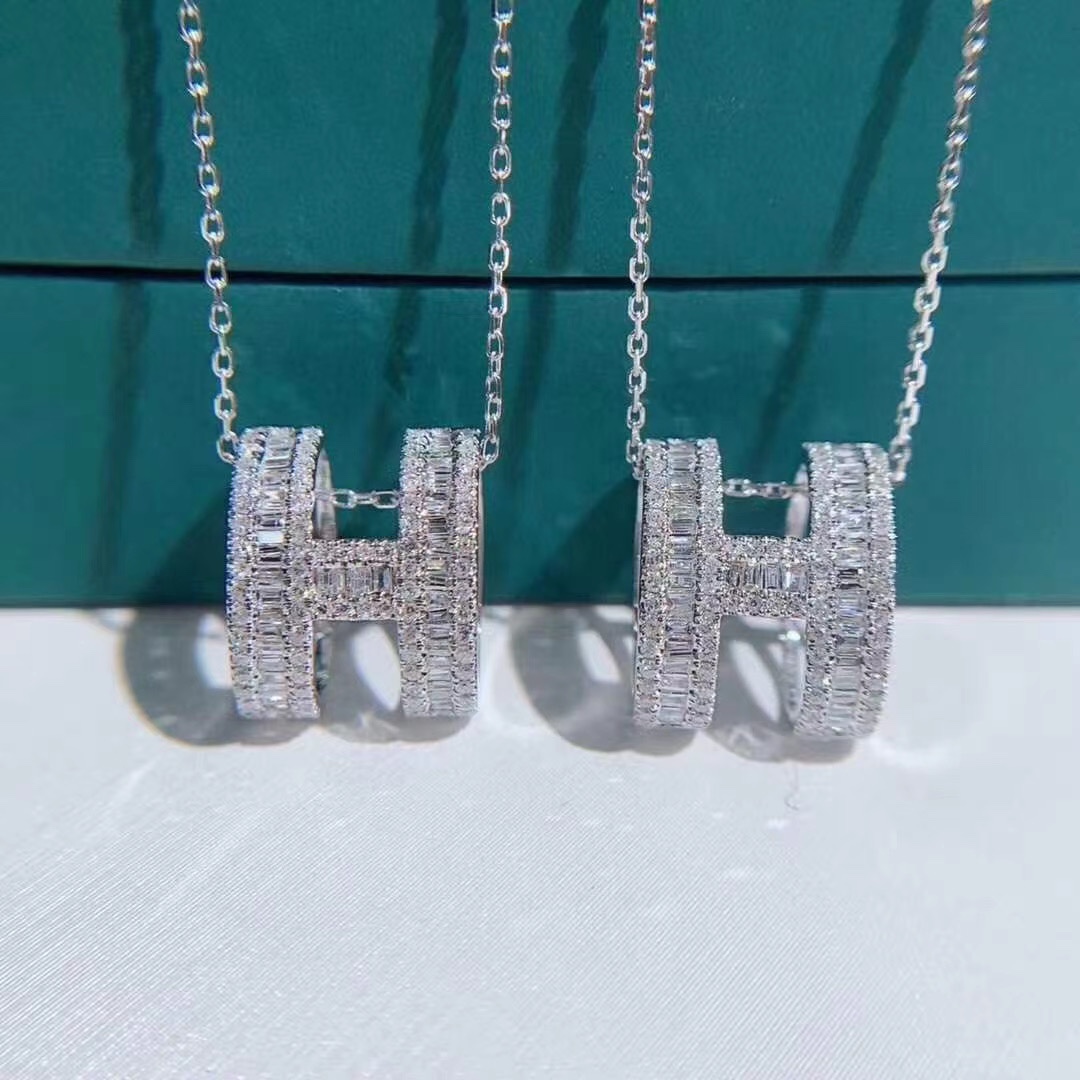 Replica Hermes Diamond Paved H Pendant Necklace