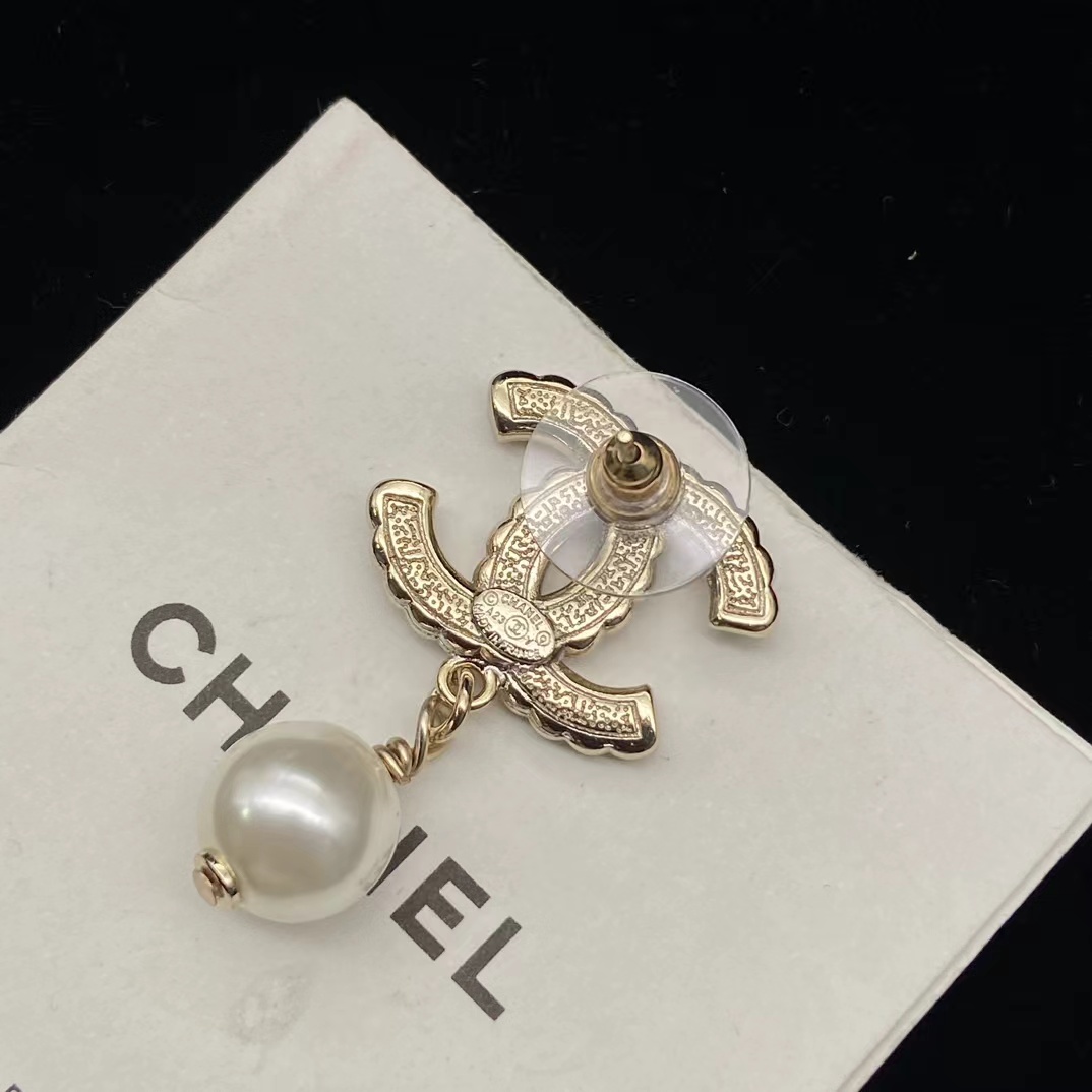 Replica Chanel Pearl Drop Earrings