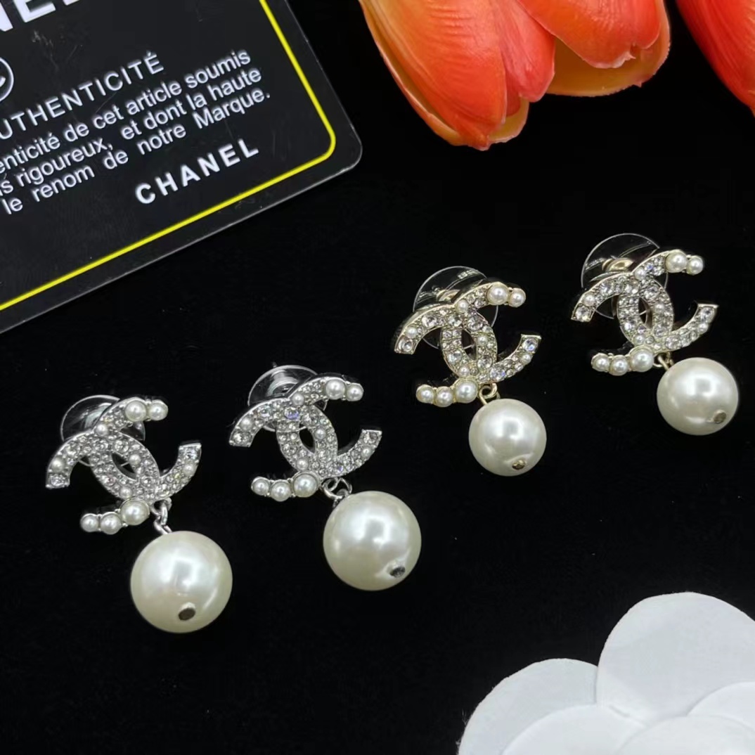 Replica Chanel Prom Pearl Dangle Earrings