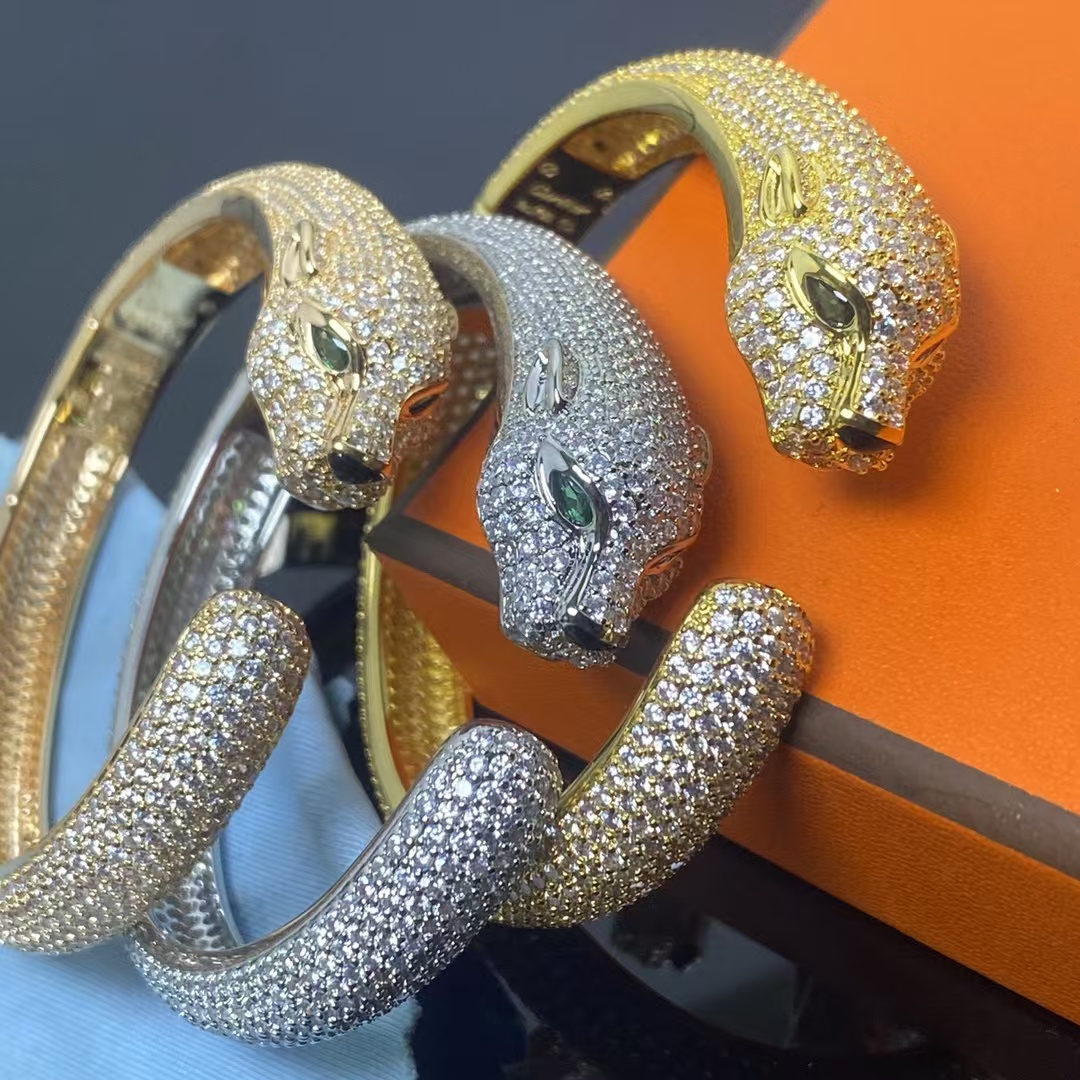 Replica Cartier Leopard Head Panthère de Bracelet