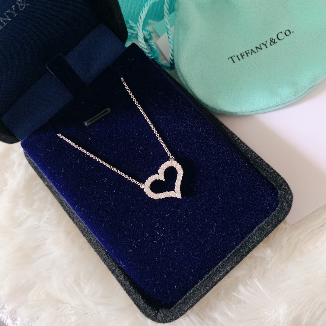 Replica Tiffany Medium Full Diamond Love Heart Pendant Necklace