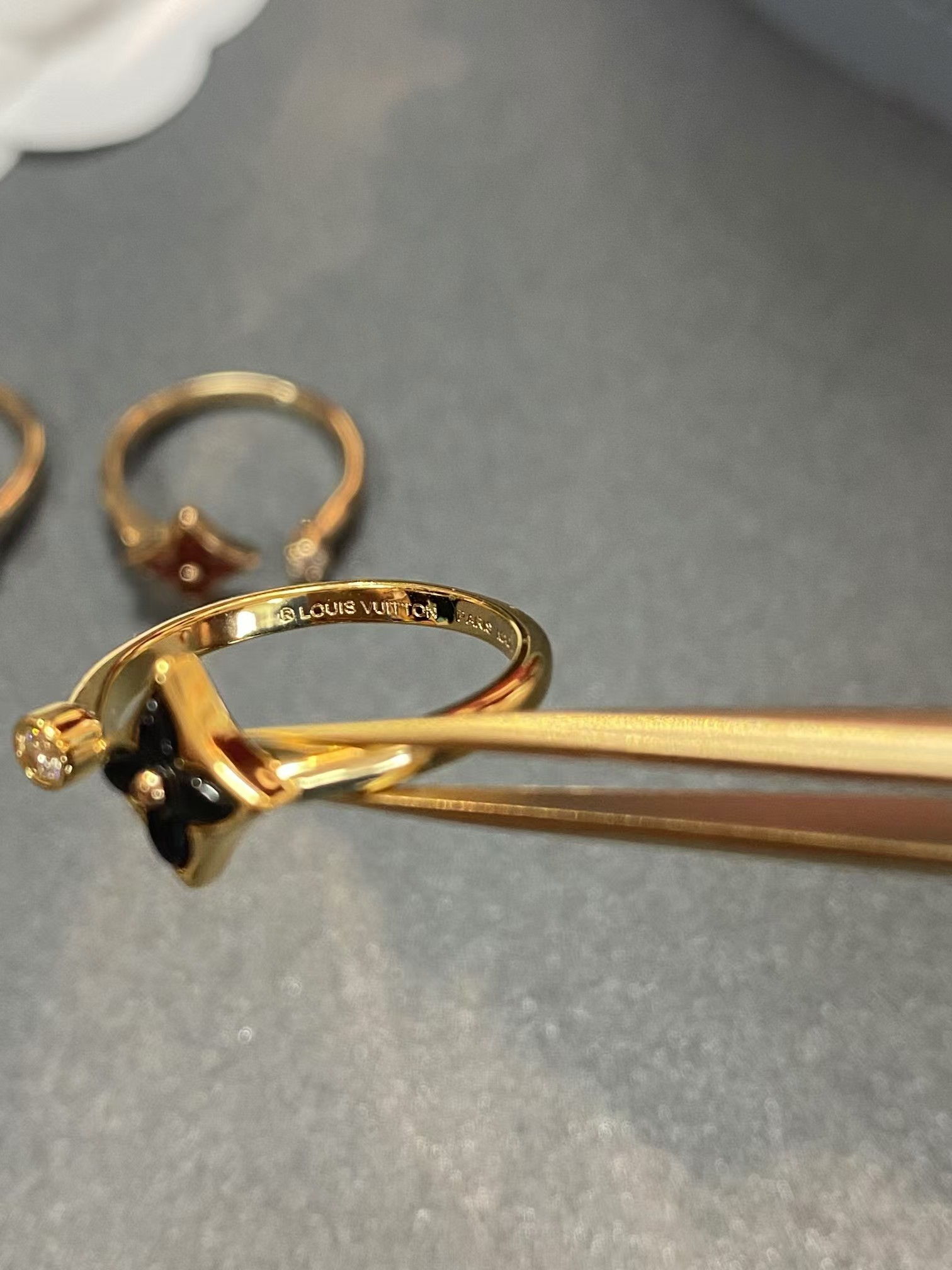 Replica Louis Vuitton Color Blossom Mini Star Ring