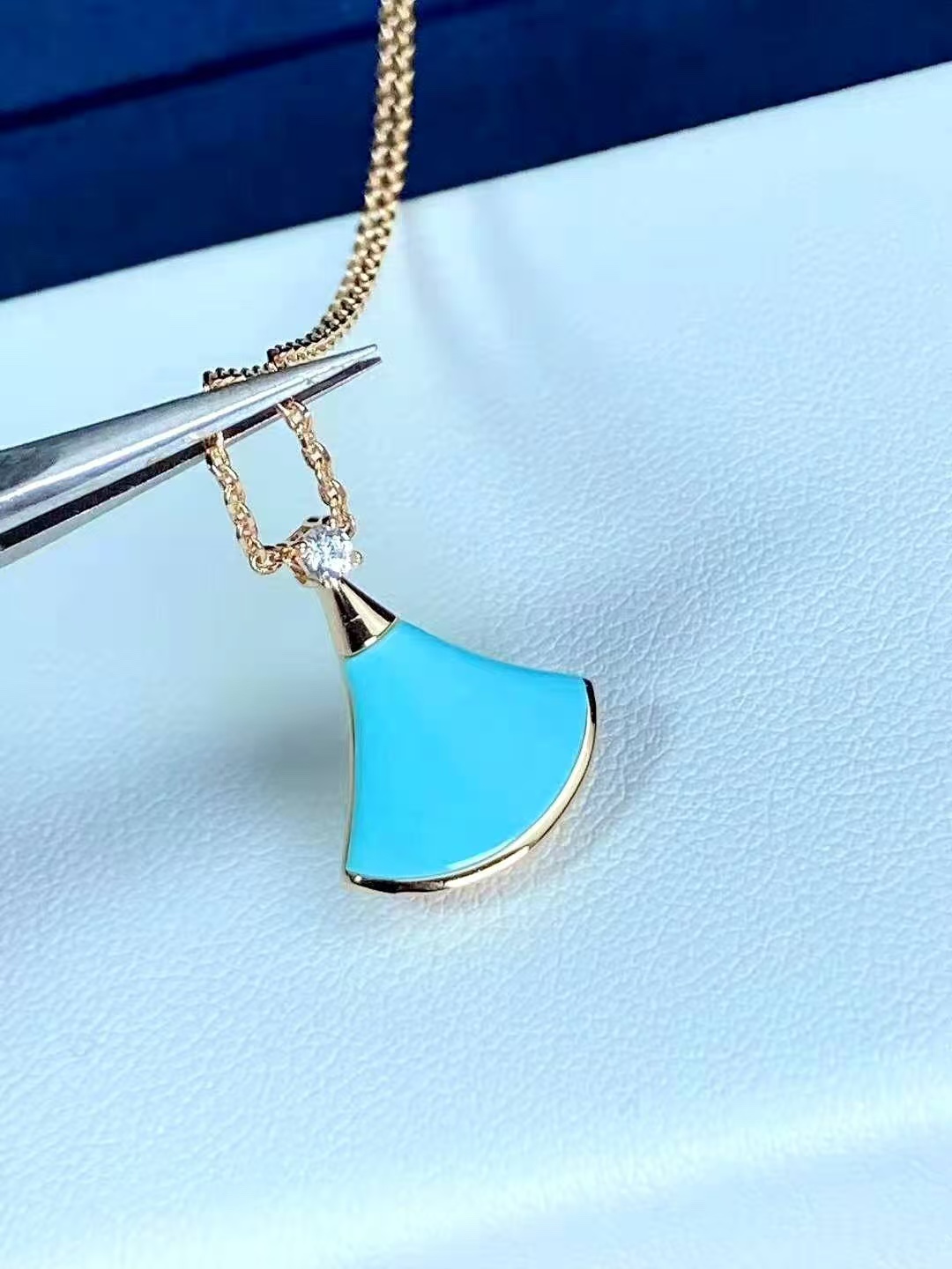Replica Bvlgari Divas' Dream Necklace