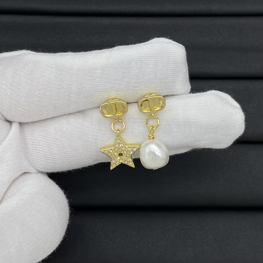 Replica Dior Asymmetric Star Pearl Earrings