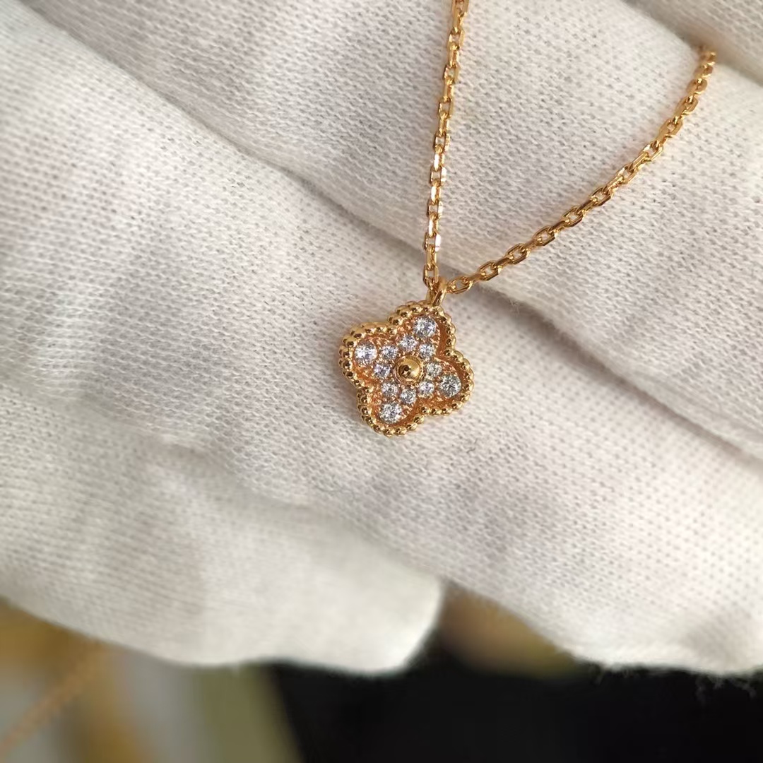 Replica Van Cleef & Arpels Full Diamond Sweet Alhambra Pendant Necklace - Mini