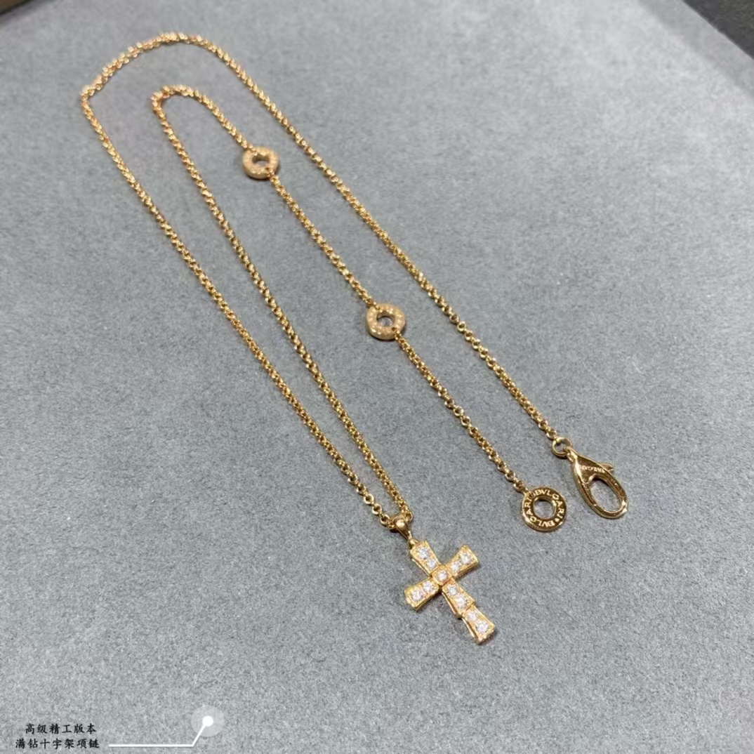 Replica Bvlgari Cross Croce Pendant Necklace