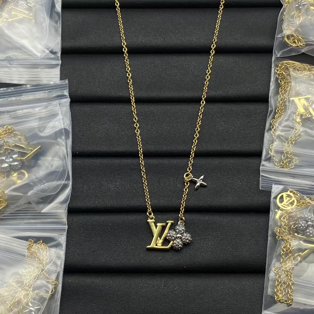 Replica Louis Vuitton LV Letter Necklace