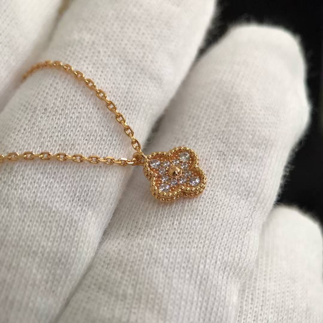 Replica Van Cleef & Arpels Full Diamond Sweet Alhambra Pendant Necklace - Mini