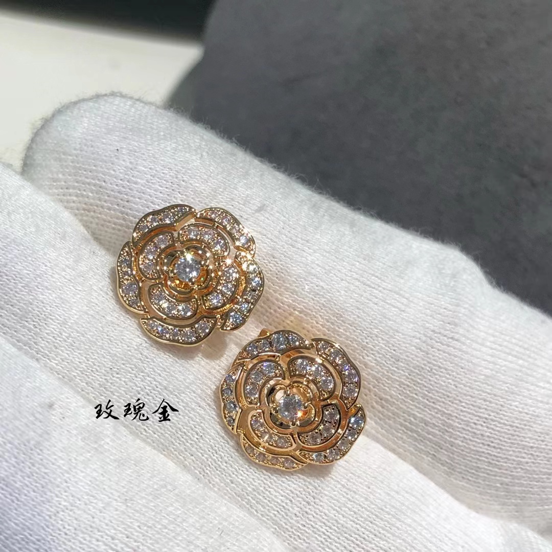 Replica Chanel Diamond Camellia Stud Earrings