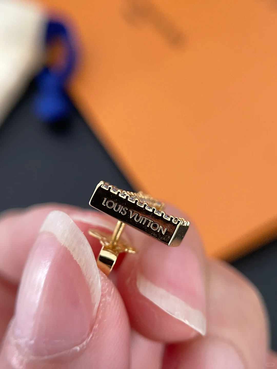 Replica Louis Vuitton Diamond LV Letter Earrings