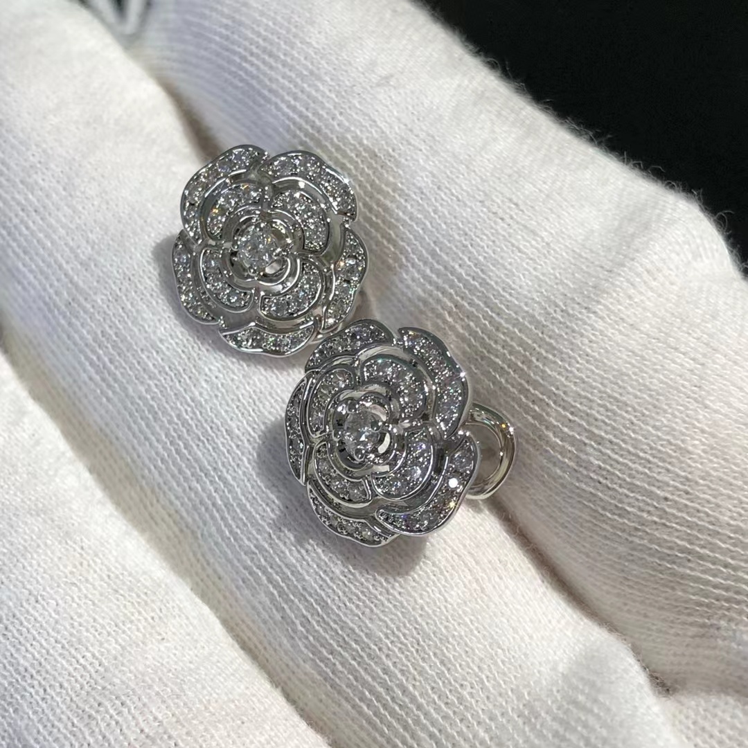 Replica Chanel Diamond Camellia Stud Earrings