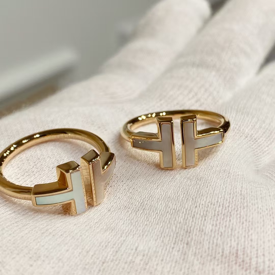 Replica Tiffany Mother of Pearl Double T Ring
