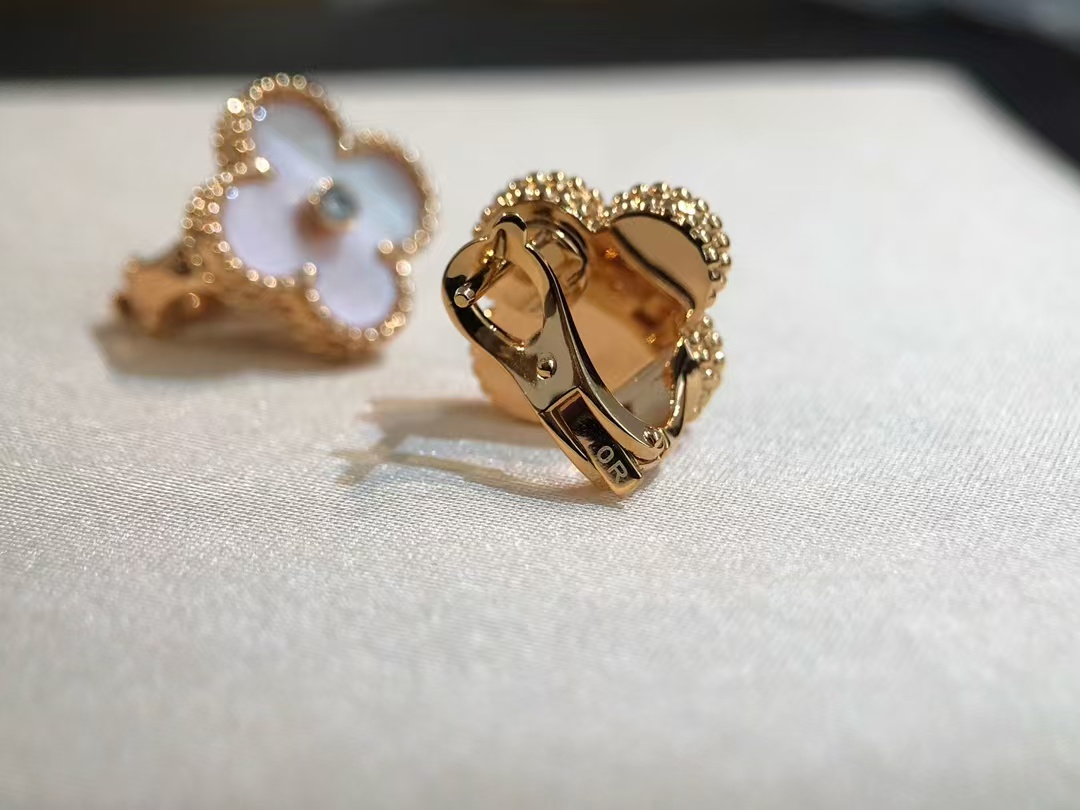 Replica Van Cleef & Arpels Pink Mother of Pearl Clover Stud Earrings