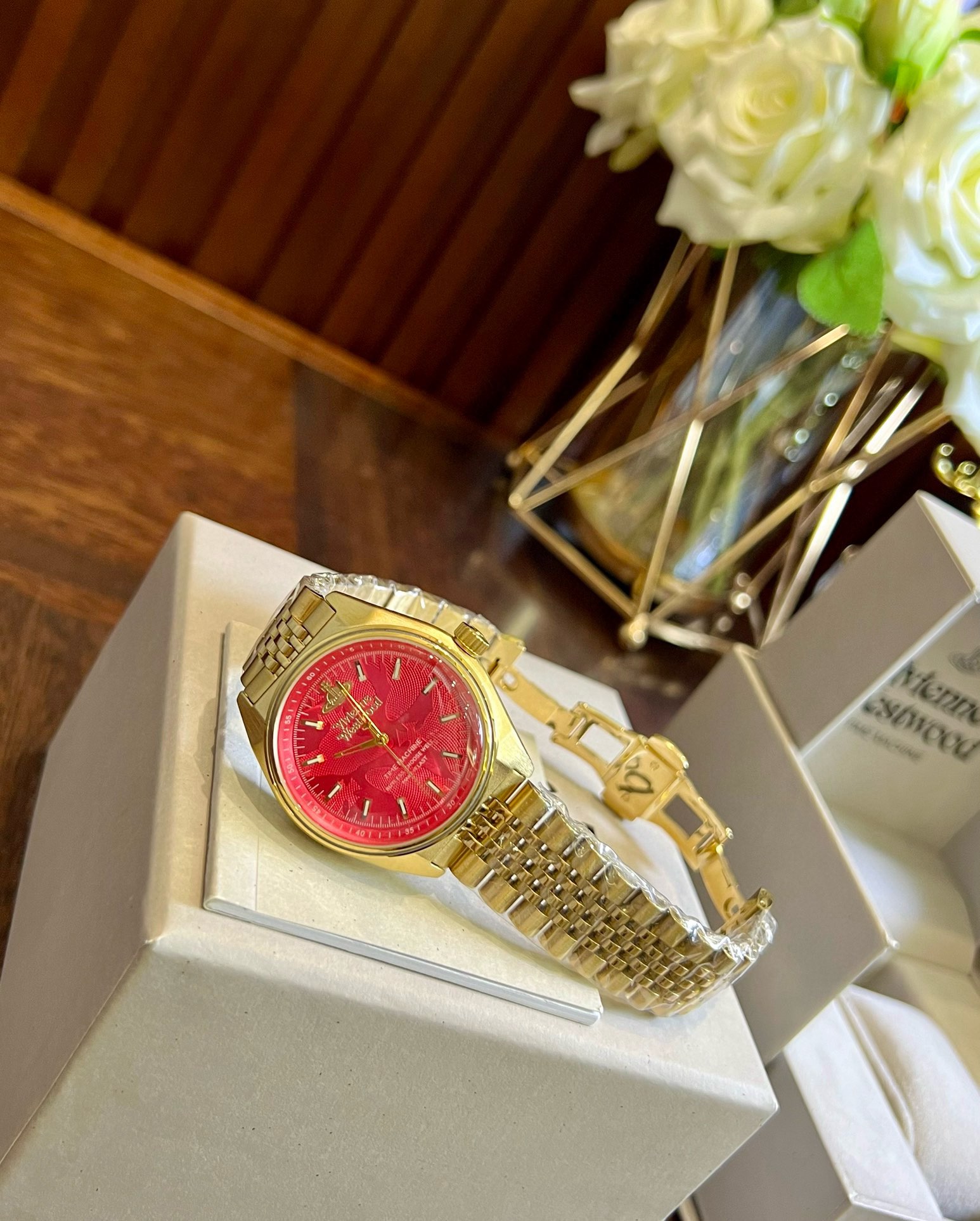 Replica Vivienne Westwood Rose Red Dial Gold Band Watch - 40MM