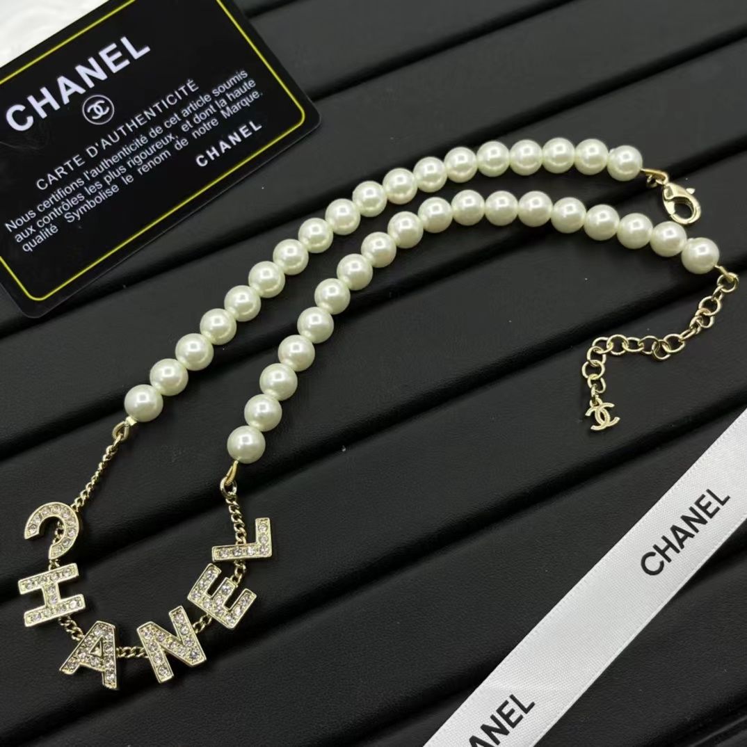 Replica Chanel Letter Pednant Pearl Chain Necklace