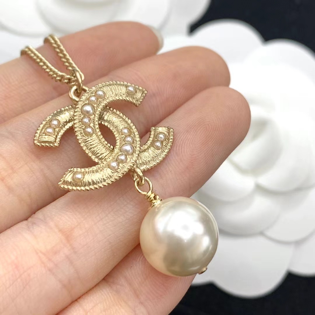 Replica Chanel Sweater Double C Pearl Dangle Necklace