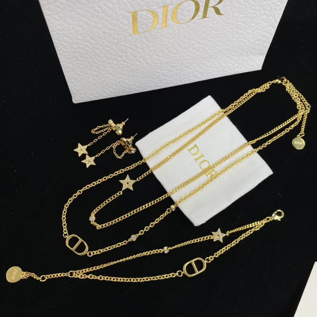 Replica Dior Two Layers Star CD Necklace Bracelet Earrings
