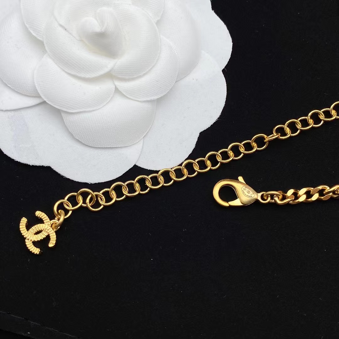 Replica Chanel Half Pearl Half Chain Double C Pendant Necklace