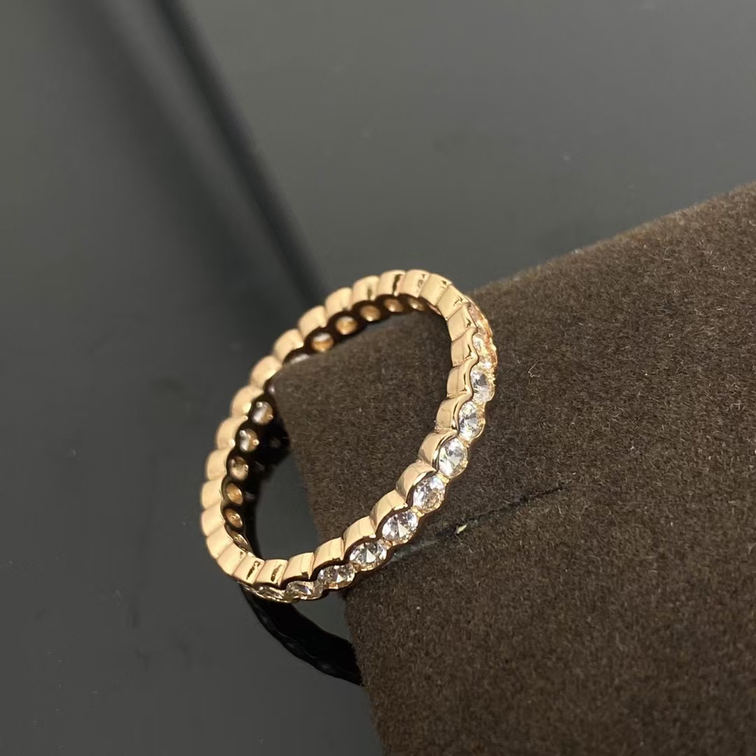 Replica Cartier Diamond Paved Ring - Narrow