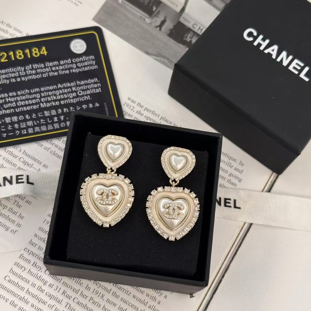 Replica Chanel Two Heart Dangle Pearl Earrings