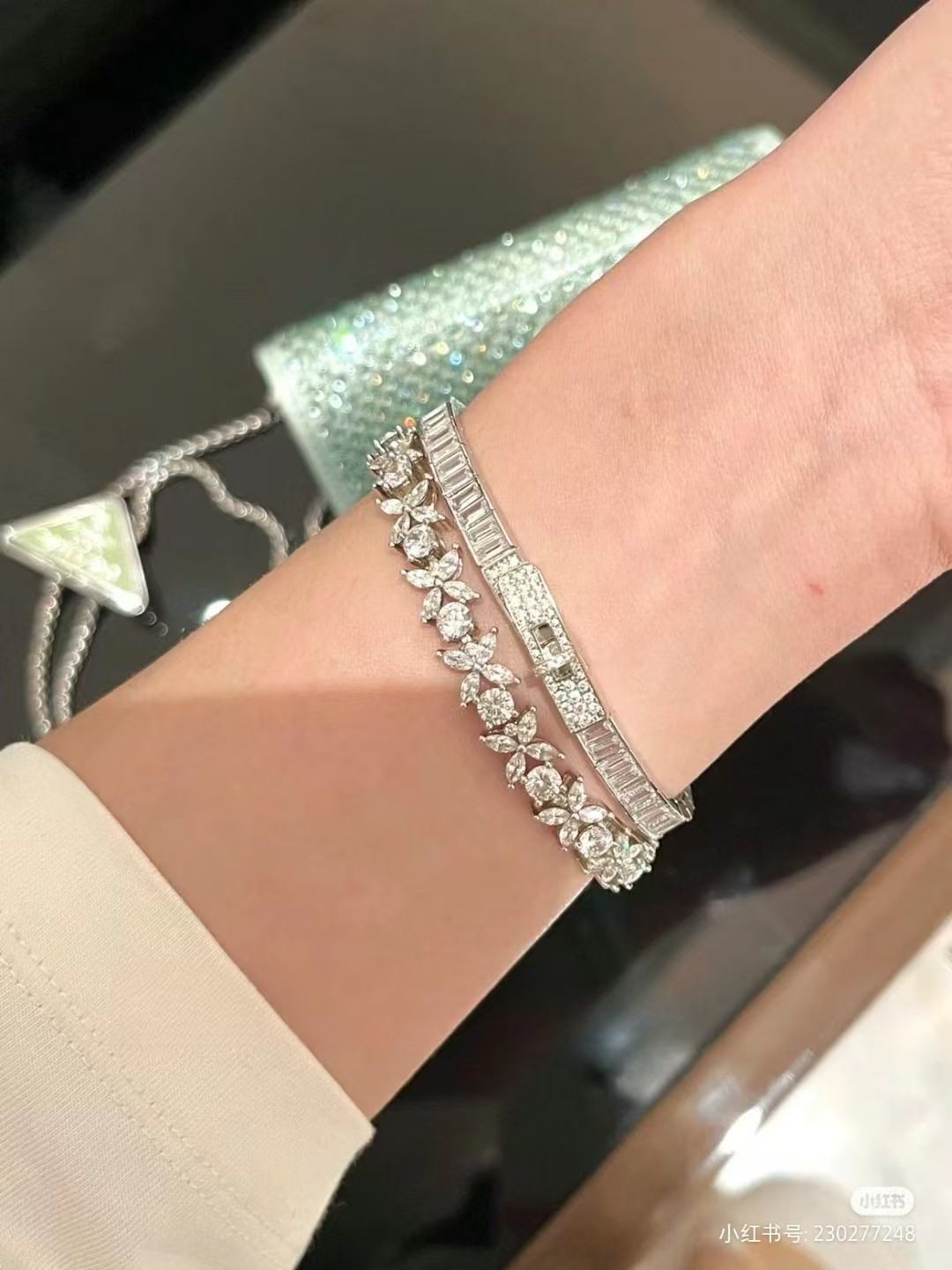 Replica Tiffany Cluster Tennis Bracelet in Platinum with Diamonds