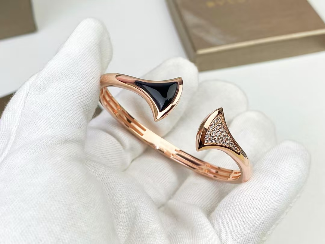Replica Bvlgari Divas’ Dream Bracelet
