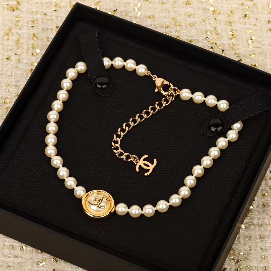 Replica Chanel Enhancer Double C Pendant Pearl Choker Necklace
