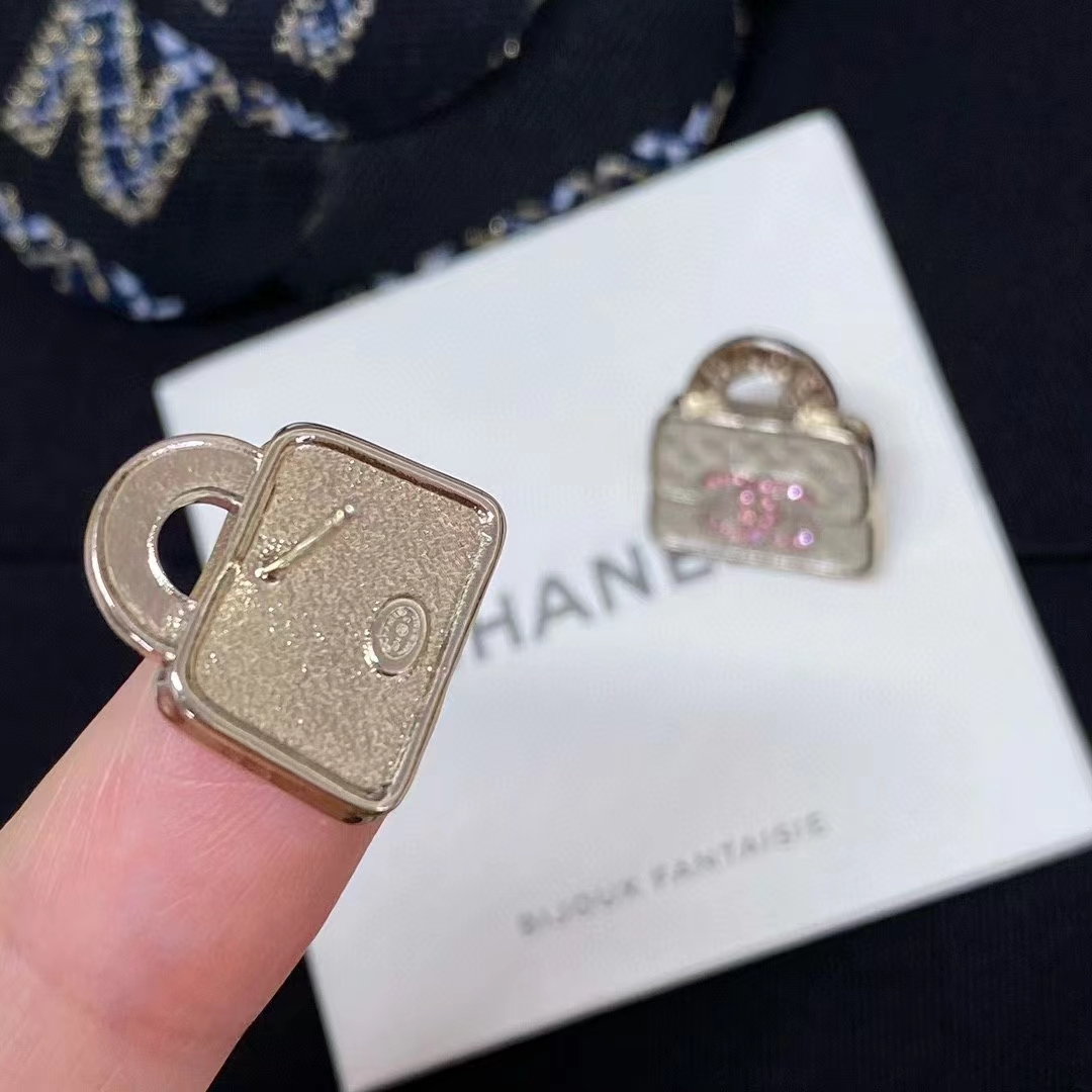 Replica Chanel Pink Double C Lock Earrings