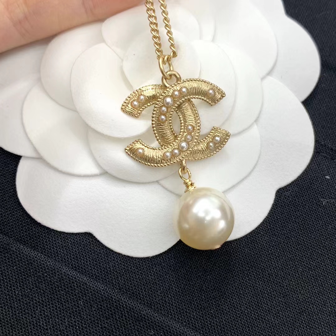 Replica Chanel Sweater Double C Pearl Dangle Necklace