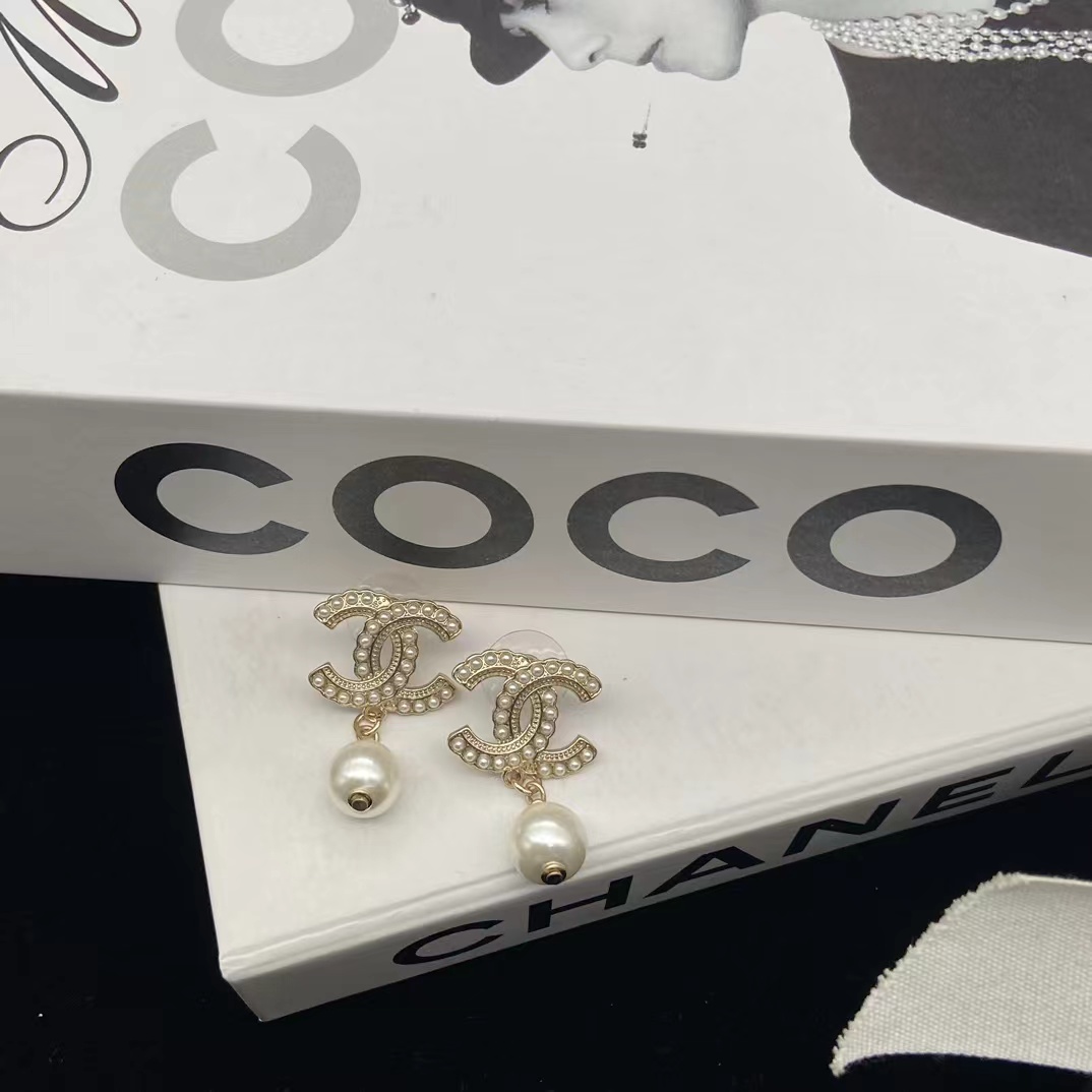 Replica Chanel Pearl Drop Earrings