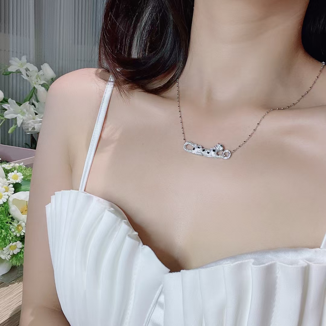 Replica Cartier Panthère de Necklace