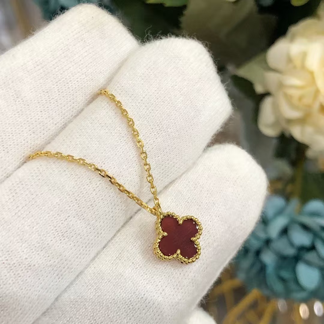 Replica Van Cleef & Arpels Sweet Alhambra Pendant Necklace - Mini
