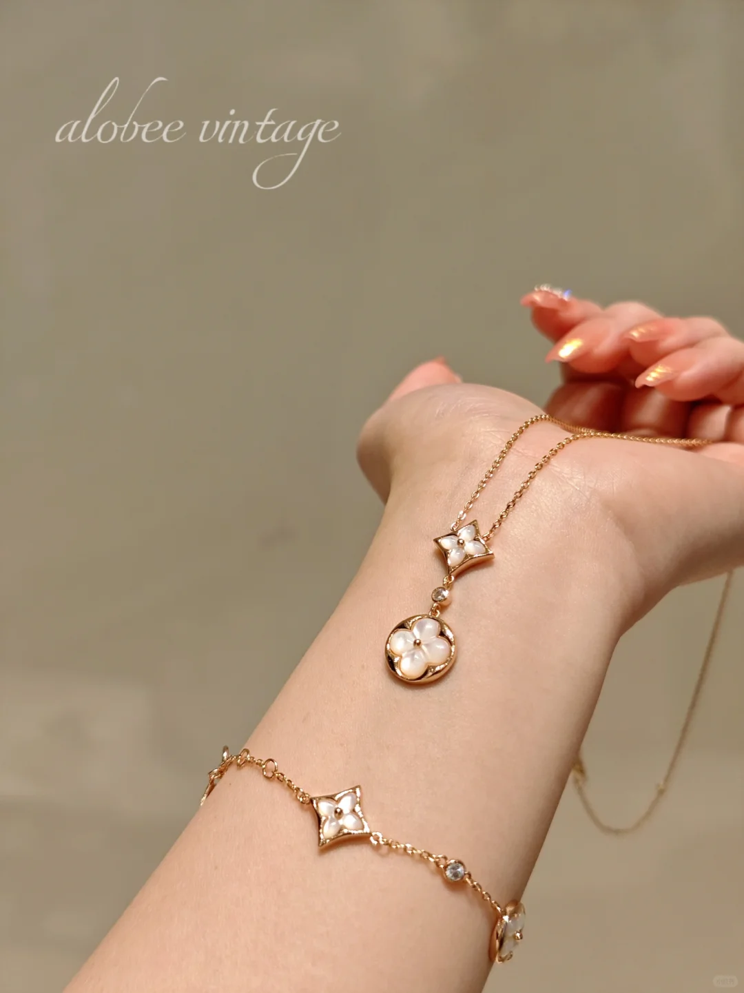 Replica Louis Vuitton Star Sun Pendant Necklace