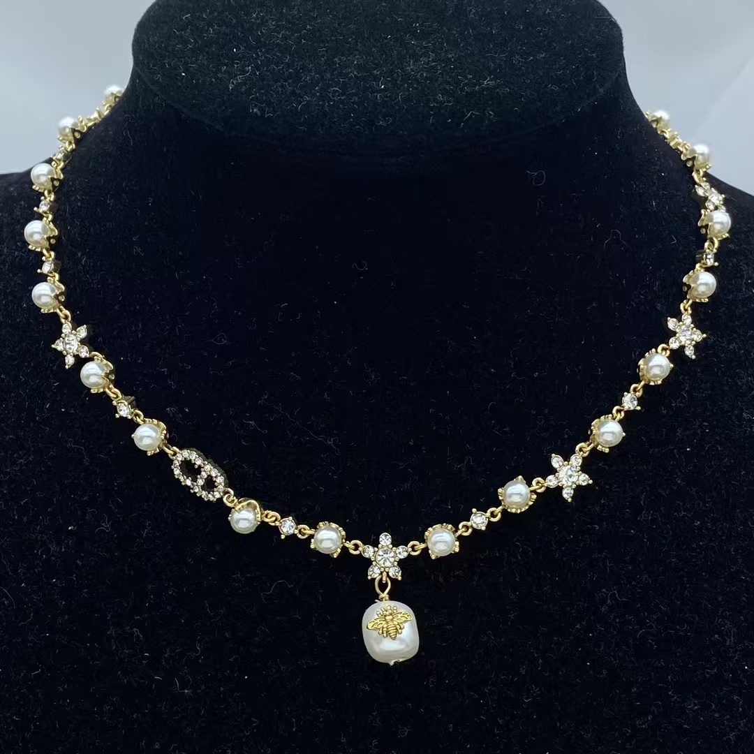 Replica Luxury Dior Bee Paved Pearl Pendant Necklace
