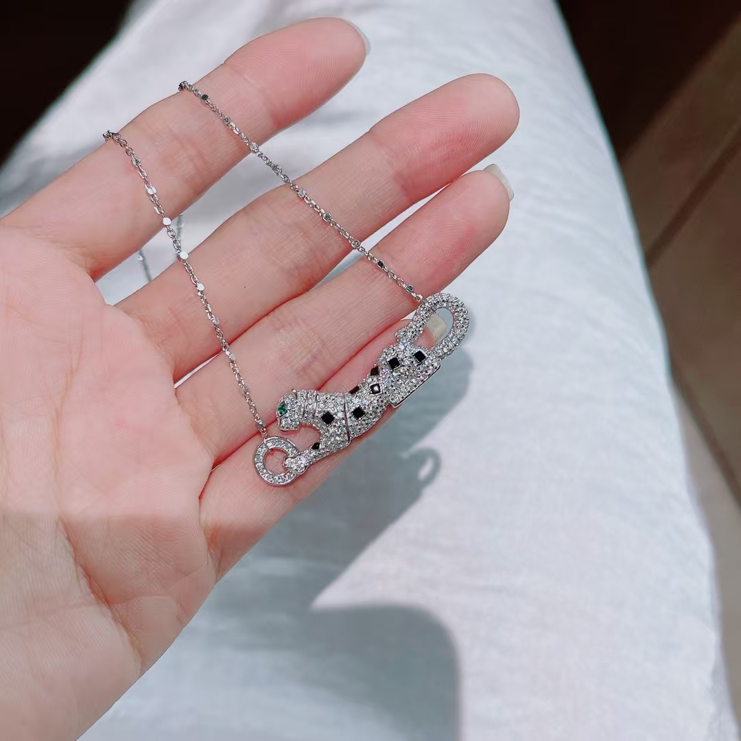 Replica Cartier Panthère de Necklace