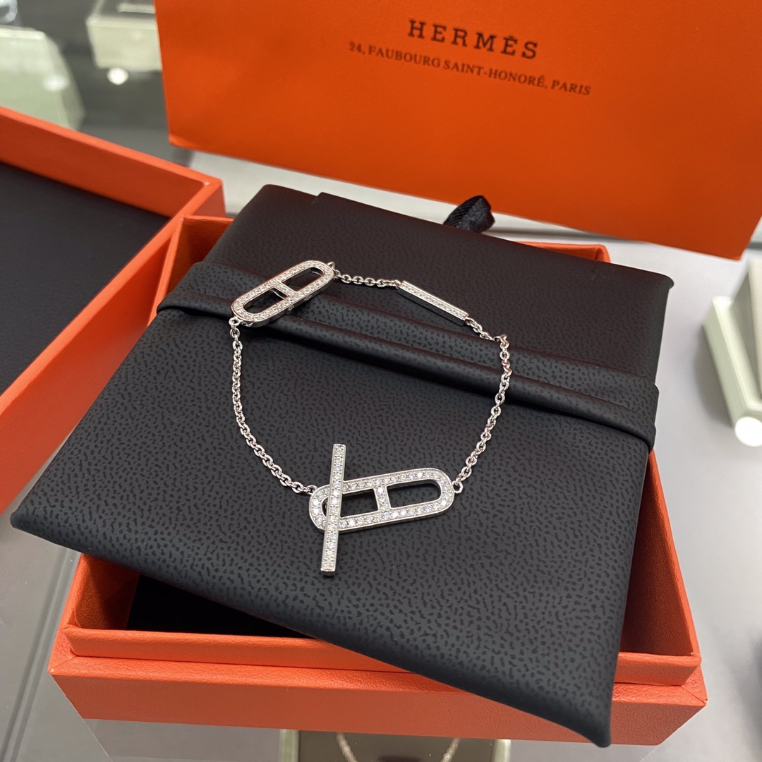 Replica Hermes Diamond Paved Pig Nose Bracelet