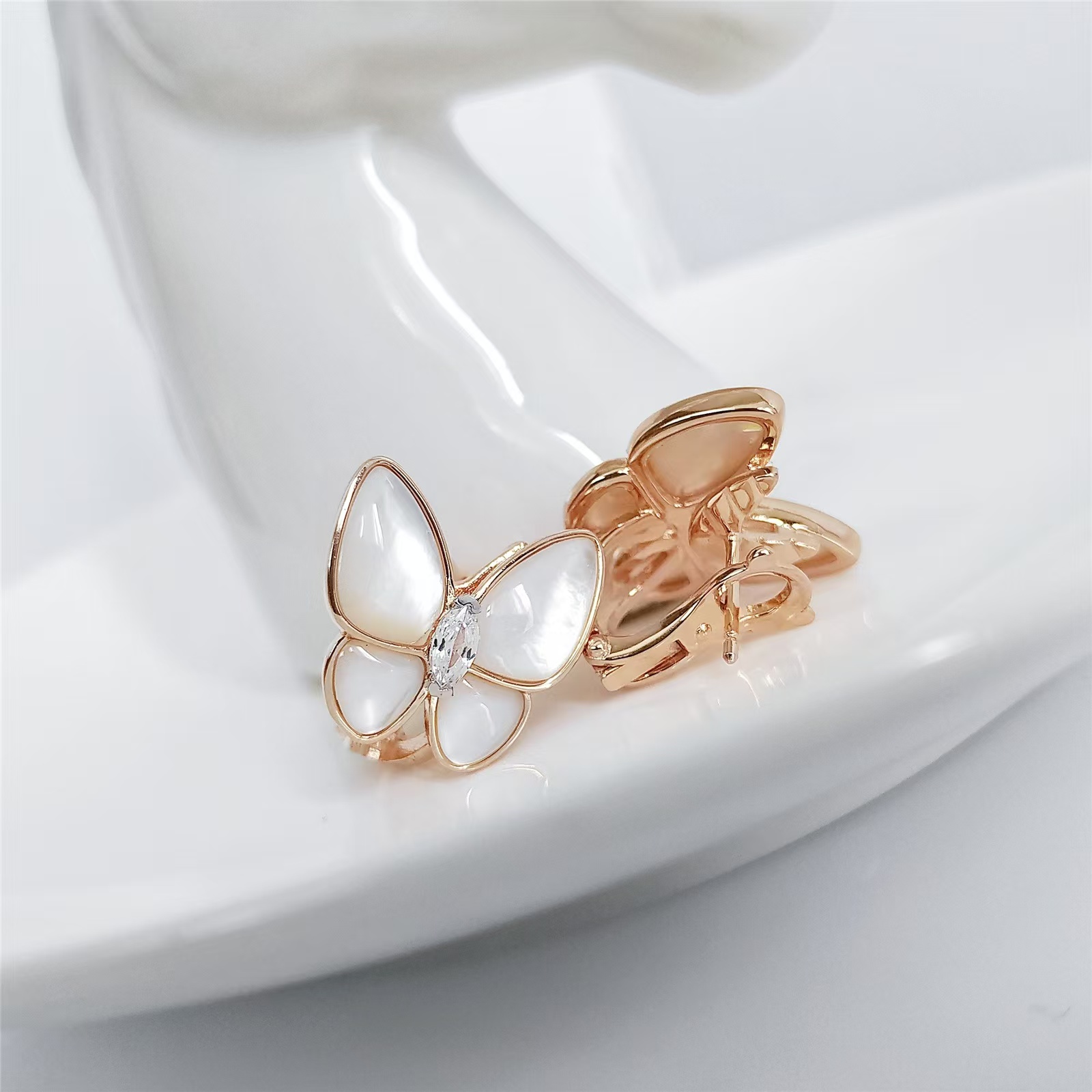 Replica Van Cleef & Arpels Two Butterfly Earrings